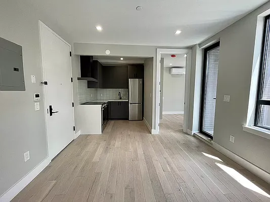 Rented by Brookhaus Capital Inc | media 9