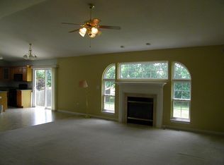 8046 Austin Dr, Troy, IL 62294