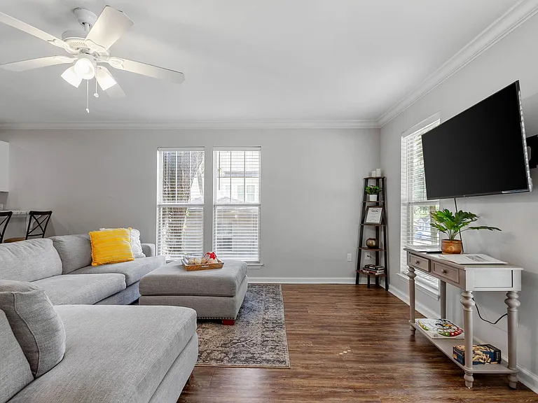 1235 N. Bronough Street — Photo 8