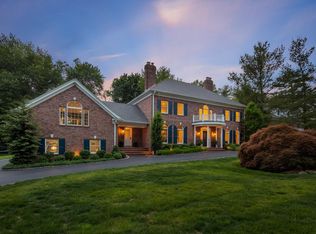 5 Shields Ln, Darien, CT 06820