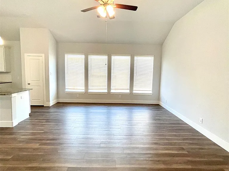 216 Catalina Cove Dr — Photo 9