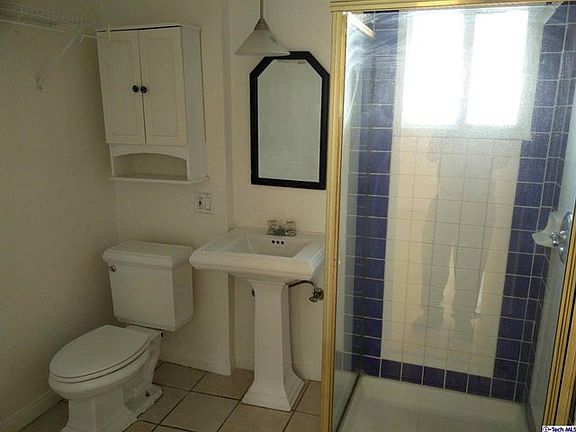 5th image of 719 Hope Ct