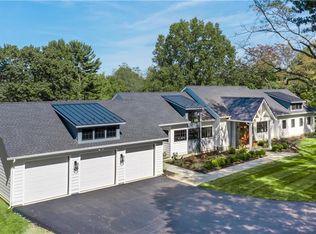 1607 Saucon Valley Rd, Bethlehem, PA 18015