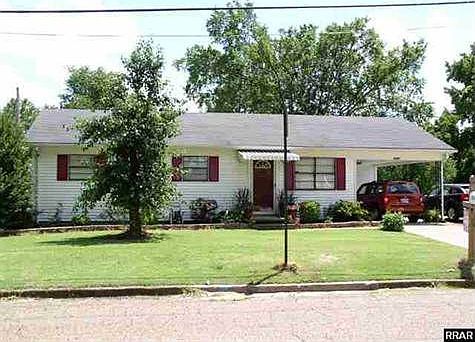 1st image of 2721 Lynn St
