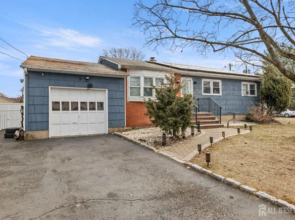 1217 Kerwin St, Piscataway, NJ 08854