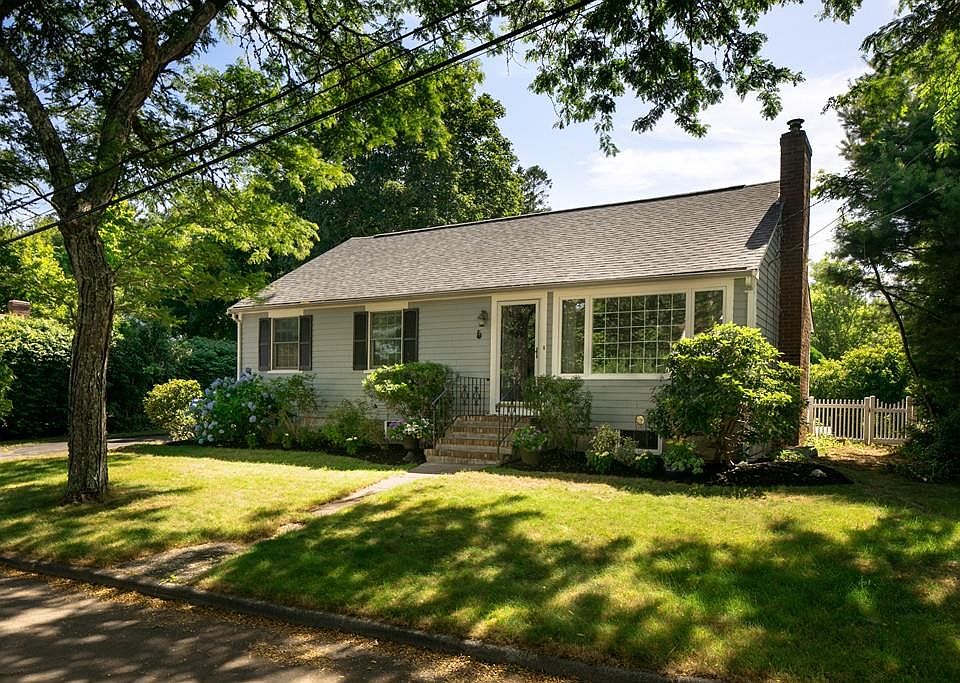 1st image of 5 Baker Ln