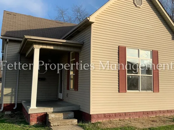 512 E Oak St, Boonville, IN 47601