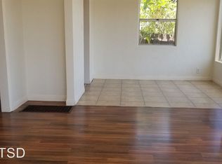 5828 Riley St APT 4, San Diego, CA 92110