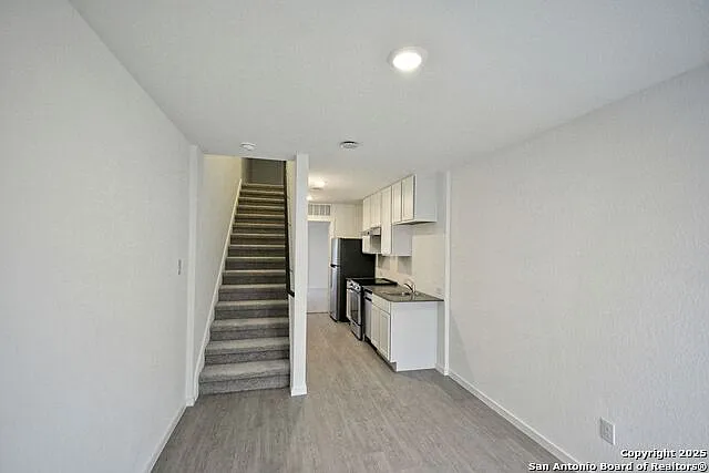 2 bed, 2.0 bath, 850 sqft, $1,225 — Photo 3