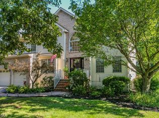 163 Matthews Farm Rd, Belle Mead, NJ 08502