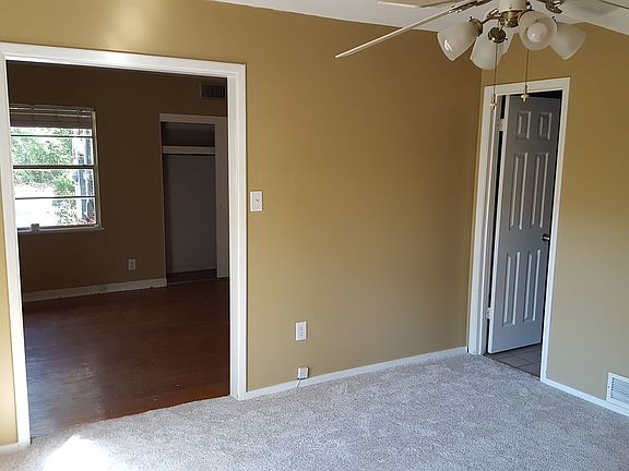 Master Suite (2 Rooms) 