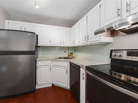 3rd image of 27413 Westown Blvd APT 1602