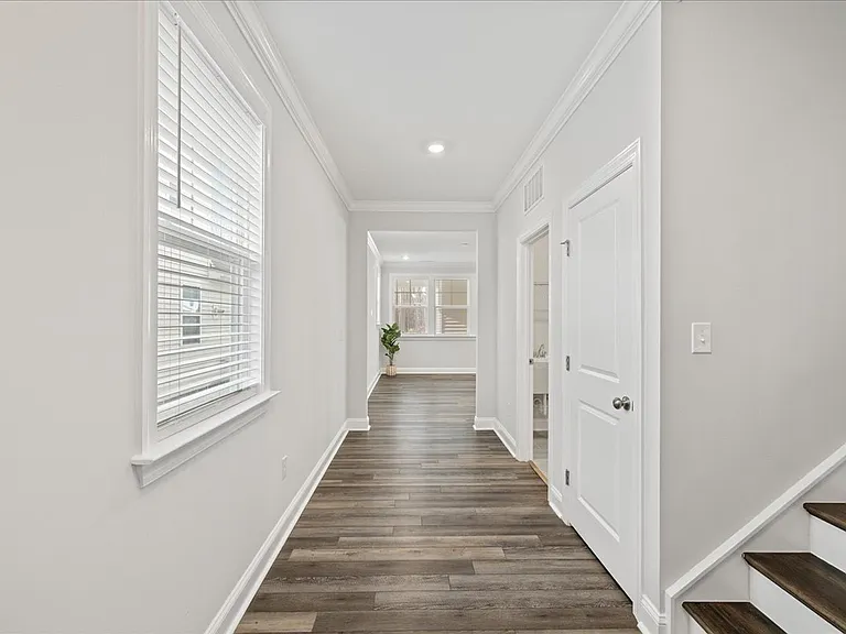 271 Edge Of Auburn Blvd — Photo 3