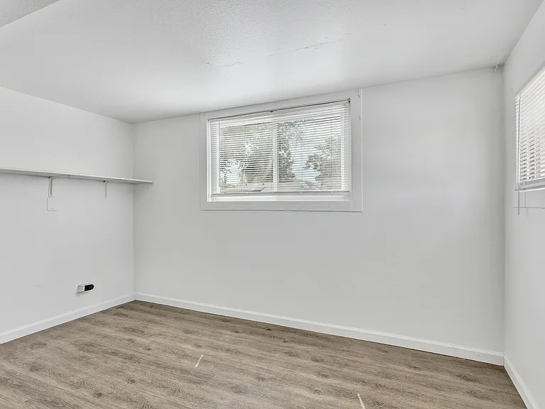 6776 Ash St — Photo 6