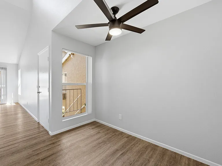 Benchmark Apartments — Photo 39
