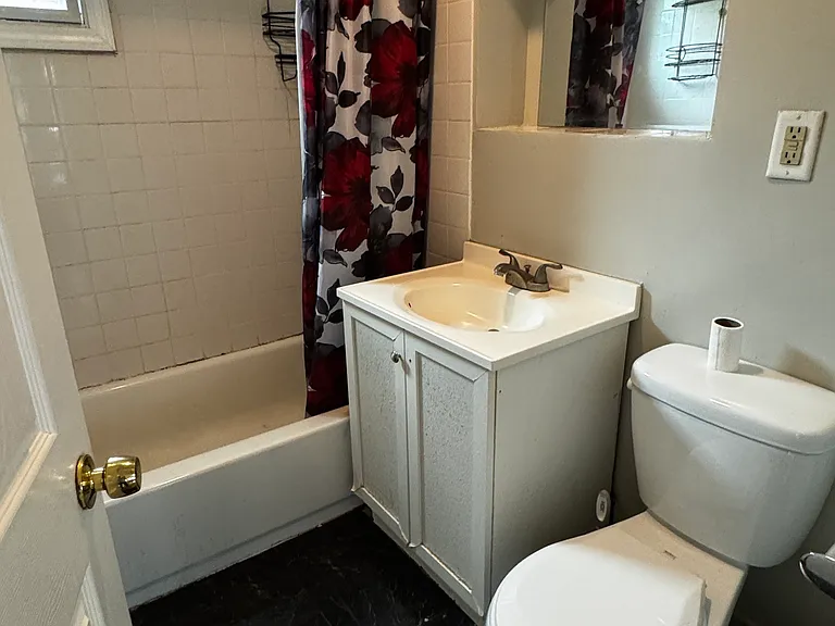 58 Temple St #B — Photo 9