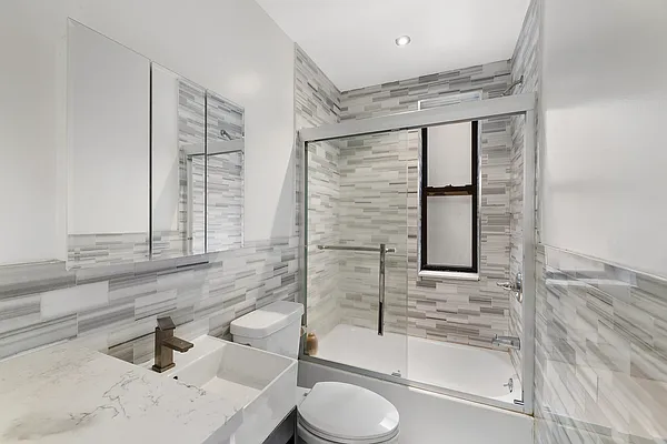 Rented by REAL New York | media 10