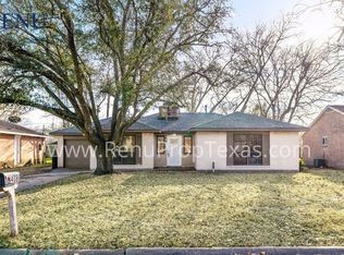 408 Avondale Ln, Friendswood, TX 77546