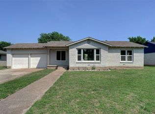 7067 Hardisty St, Richland Hills, TX 76118