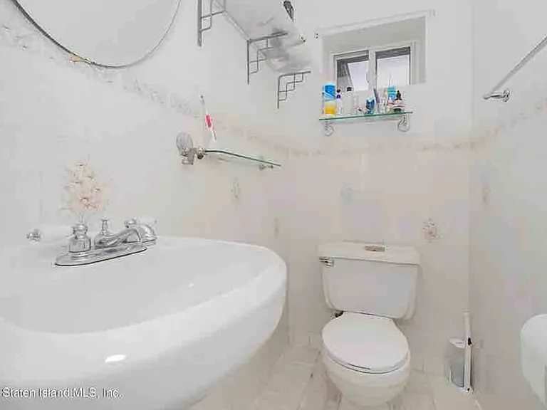 29 Elmtree Ave #2 — Photo 1