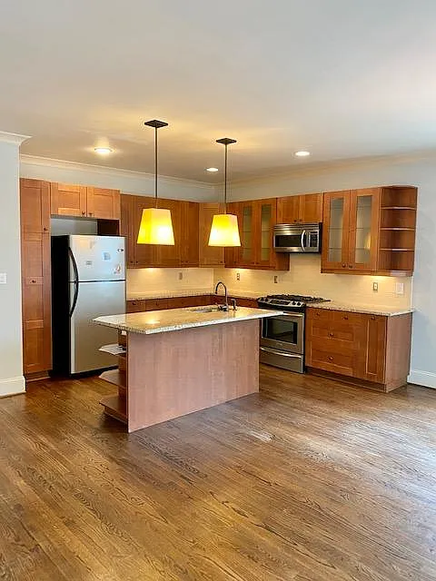 137 Herman Street — Photo 2