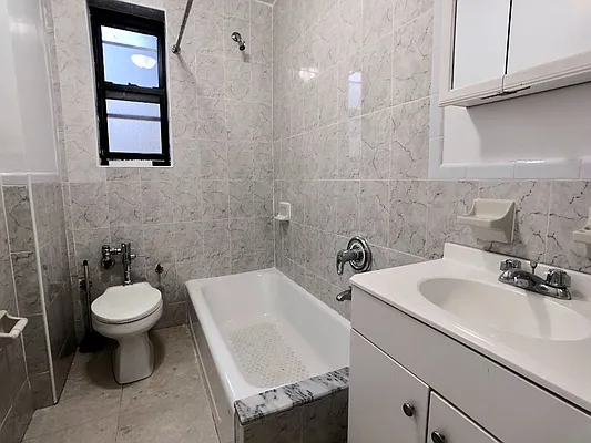 Rented by Sovereign Associates | media 10