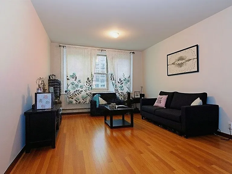 24 Ransom Rd #8 — Photo 1