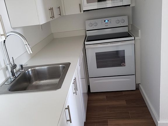 5th image of 5995 Biscayne Blvd APT 504