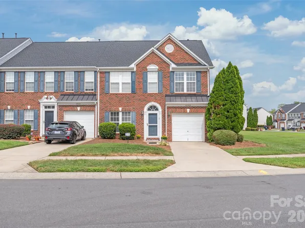 4063 Holly Villa Cir, Indian Trail, NC 28079