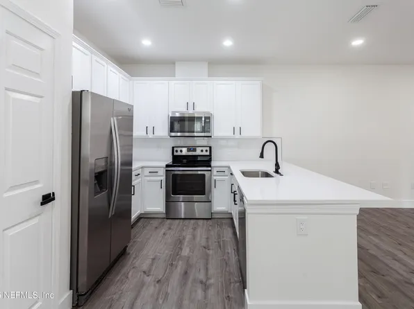 13501 SUNSTONE Street, Jacksonville, FL 32258