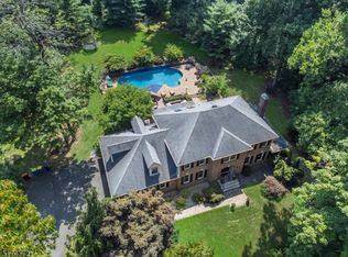 25 Stone Ridge Ln, Basking Ridge, NJ 07920