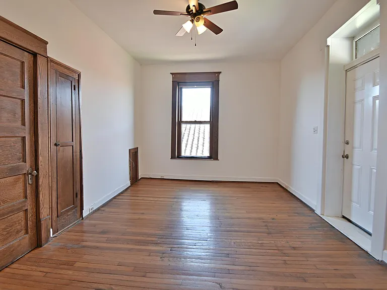 209 W 5th Ave #304 — Photo 2