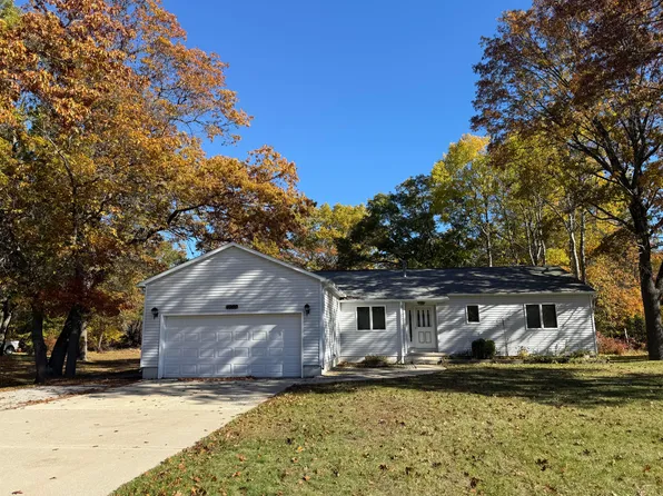 4900 Melody St, Oscoda, MI 48750