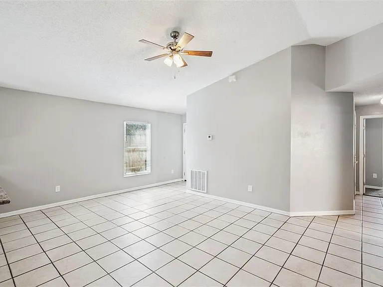 5235 Florida Holly Dr — Photo 8