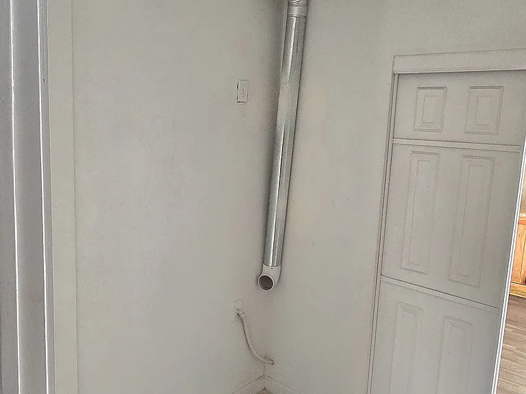 2227 Stewart Ave #2 — Photo 8