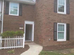 138 Saint Johns Ct, Winston Salem, NC 27106