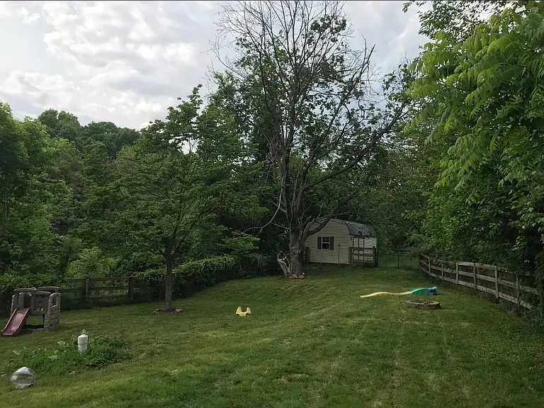 5105 Woodville Rd — Photo 12