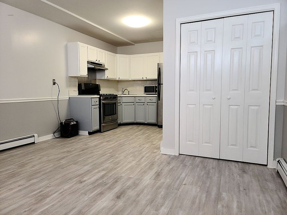 1st image of 81 Lenhart St