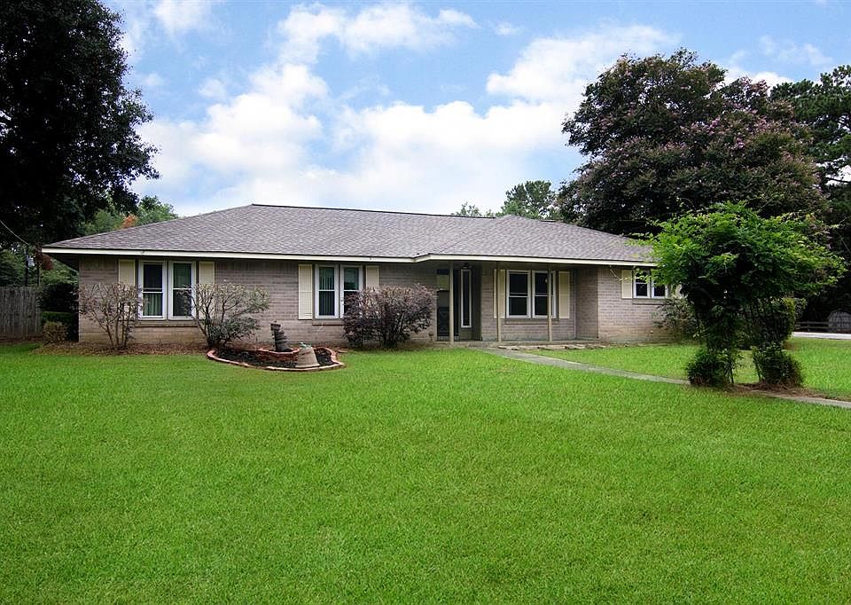 1st image of 18819 Meadow Ln