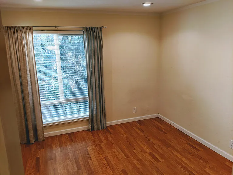 410 N Civic Dr #315 — Photo 5