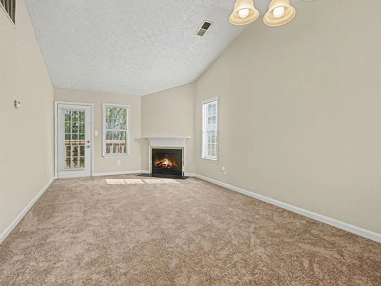 6430 Charter Way — Photo 3