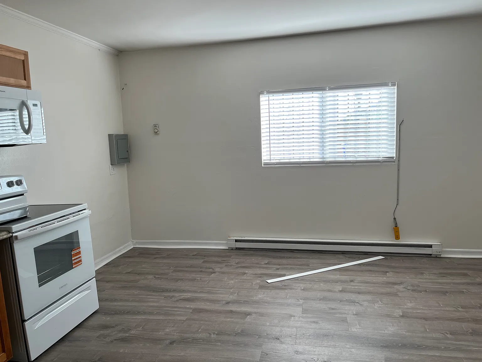 Studio, 400 sqft, $1,625 — Photo 3