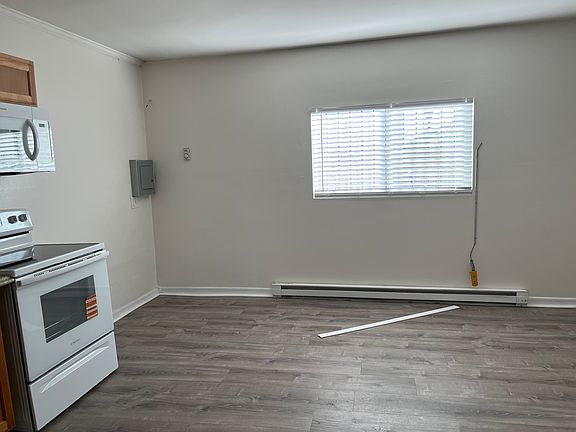 3rd image of 4626 Bancroft St #19