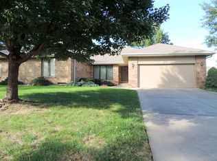 1255 E Lafayette Ct, Springfield, MO 65804
