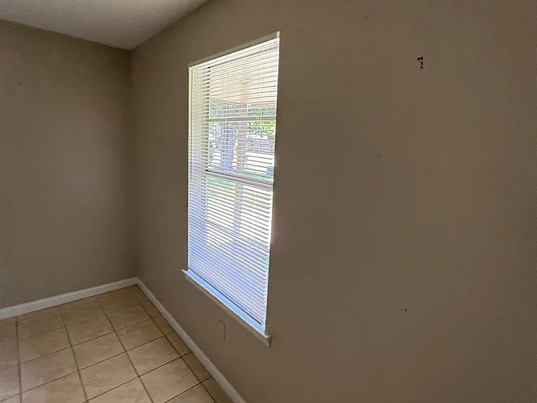 3385 Barbwood Dr — Photo 43
