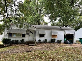 10519 Repose Dr, Saint Louis, MO 63137