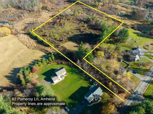 82 Pomeroy Ln, Amherst, MA 01002