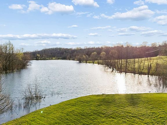 4th image of 697 Johnson Branch Rd
