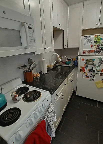 200 Kelton St #A2-1B — Photo 1
