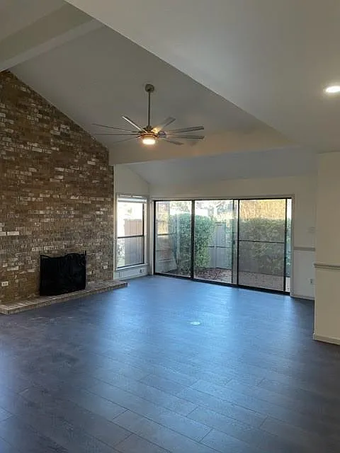 3 bed, 2.5 bath, 2083 sqft, $3,900 — Photo 4